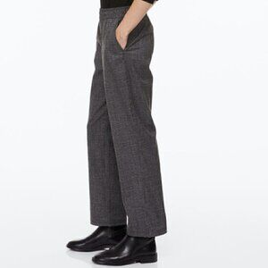 NWOT H&M ANKLE-LENGTH PANTS IN SIZE S GREY/CHECKED